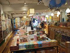 -猫的天空之城概念书店(束河店)