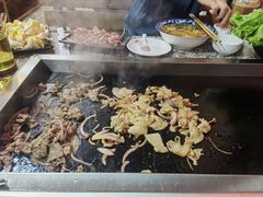 -果松木炭酸菜铜火锅·外婆参鸡汤