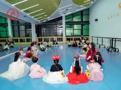 -西安小天鹅艺术团(曲江Alice店)