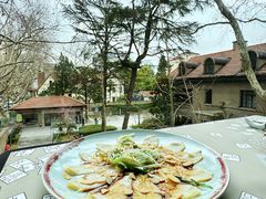 -穹六人间 people 6(岳阳路店)