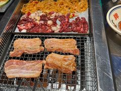 -张牌牌·东北烤肉小吃市集(金楠天街店)