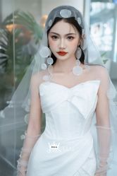 点击看大图 -艾拉·女王婚纱礼服馆