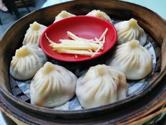 蟹黄汤包-食惠里小笼包面馆(越秀店)