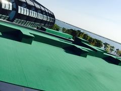 -上海滴水湖皇冠假日酒店