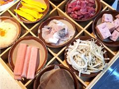 九宫格荤菜-芈重山老火锅(广州首店)