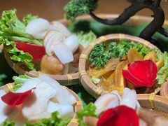 -菌彩云南野生菌火锅(万达广场店)