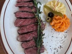 -Mark&Mars Restaurant