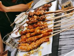 -威记烧嘢·南宁烧烤·超级生牛(绿地店)