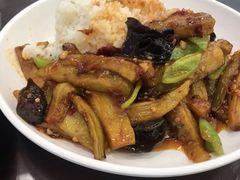 -聚德华天护国寺小吃(甜水园店)