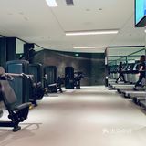 其实梳妆台不多，才2个。健身房很大