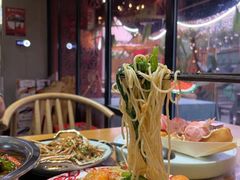 -郭婆婆疯子鸡·土货江湖菜馆