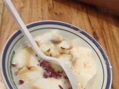 -云阿蛮云南生烫牛肉米线(奉贤路店)