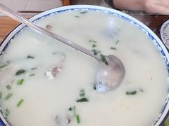 -美顺香食府鱼头老店(雪野湖店)