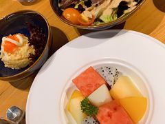 三文鱼蔬菜沙拉-斗牛士牛排(南京东路店)