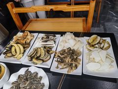 -野菌皇海景野生菌火锅(滨海大道店)