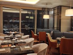 大堂-云端西餐厅(南宁龙光那莲豪华精选酒店)