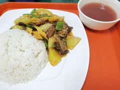 红烧牛肉盖饭-护国寺小吃(动物园店)