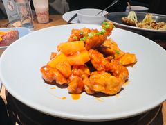 -蜜桃餐厅·伴山(湖滨商业街店)