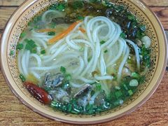 -正宗李家土鸡米线店