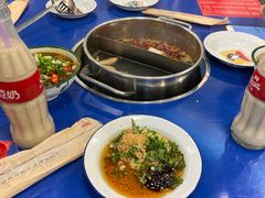 -马路边边串串香形象店(磐石路店)