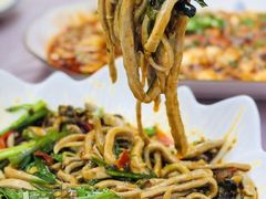 -洪霞餐馆