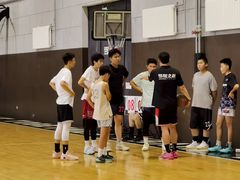 -梦想之巅·青少年篮球·羽毛球·培训中心(西站店)