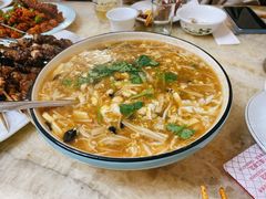 酸辣汤-胖太太四川麻辣排骨串(镇江路分店)