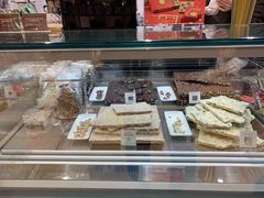 面包甜点陈列柜-VENCHI 闻绮(上海佛罗伦萨小镇店)