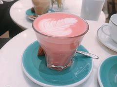 红丝绒拿铁-PAUL LAFAYET 法式甜品(港汇广场店)