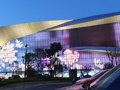 -融创茂-停车场