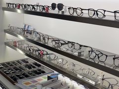-视野联行眼镜·蔡司·尼康战略合作店(城西银泰店)