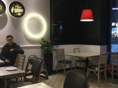 大堂-必胜客(证大大拇指店)