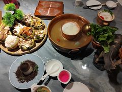 -慢丽江·云南野生菌土鸡锅(付家庄店)