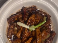 -八府香鸭·啫啫煲(华山路店)