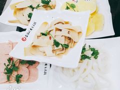 -盛源川香鱼火锅(西小区总店)