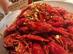 -巴厘龙虾·榜首油焖大虾(音乐学院·沿江酒馆店)