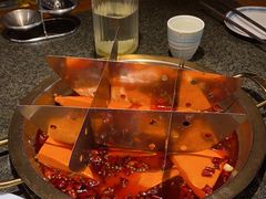 -小天鹅火锅·一线江景洪鼎旗舰店(洪崖洞店)