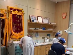 -上海仁爱医院口腔科 · 种植