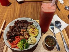 -POKEE VIA&Brunch·维娅(重庆来福士店)