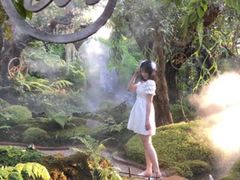 -Chom Cafe and Restaurant