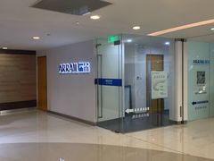 -瑞尔齿科(南京东路名人诊所)