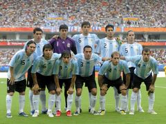 -飞梦少儿足球培训(塘桥校区)