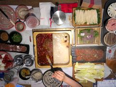 -尚尚仙·酸汤猪手·猪肚鸡火锅(华联万柳购物中心店)