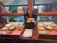 -银米·云南传统过桥米线(双廊黑金冠店)