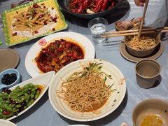 -肥肥虾庄·金牌油焖大虾(杨园滨江时代walk店)