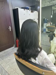 -藤野造型烫发染发