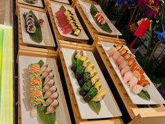 -广州万富希尔顿酒店·感趣自助餐厅·金秋蟹宴生蚝海鲜刺身