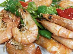 青椒炒大虾-大丰收海鲜酒楼·专业餐饮30年(连云港老字号店)