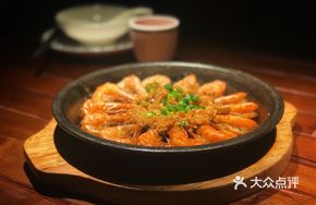 Clams with Grilled Shrimp (Small Portion)