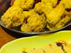 -BHC炸鸡(明洞总店)